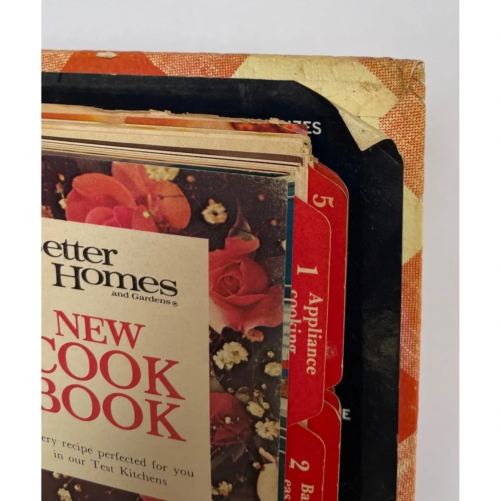 Better Homes and Gardens New Cook Book Red Plaid Binder Good‎ Vintage Recipes